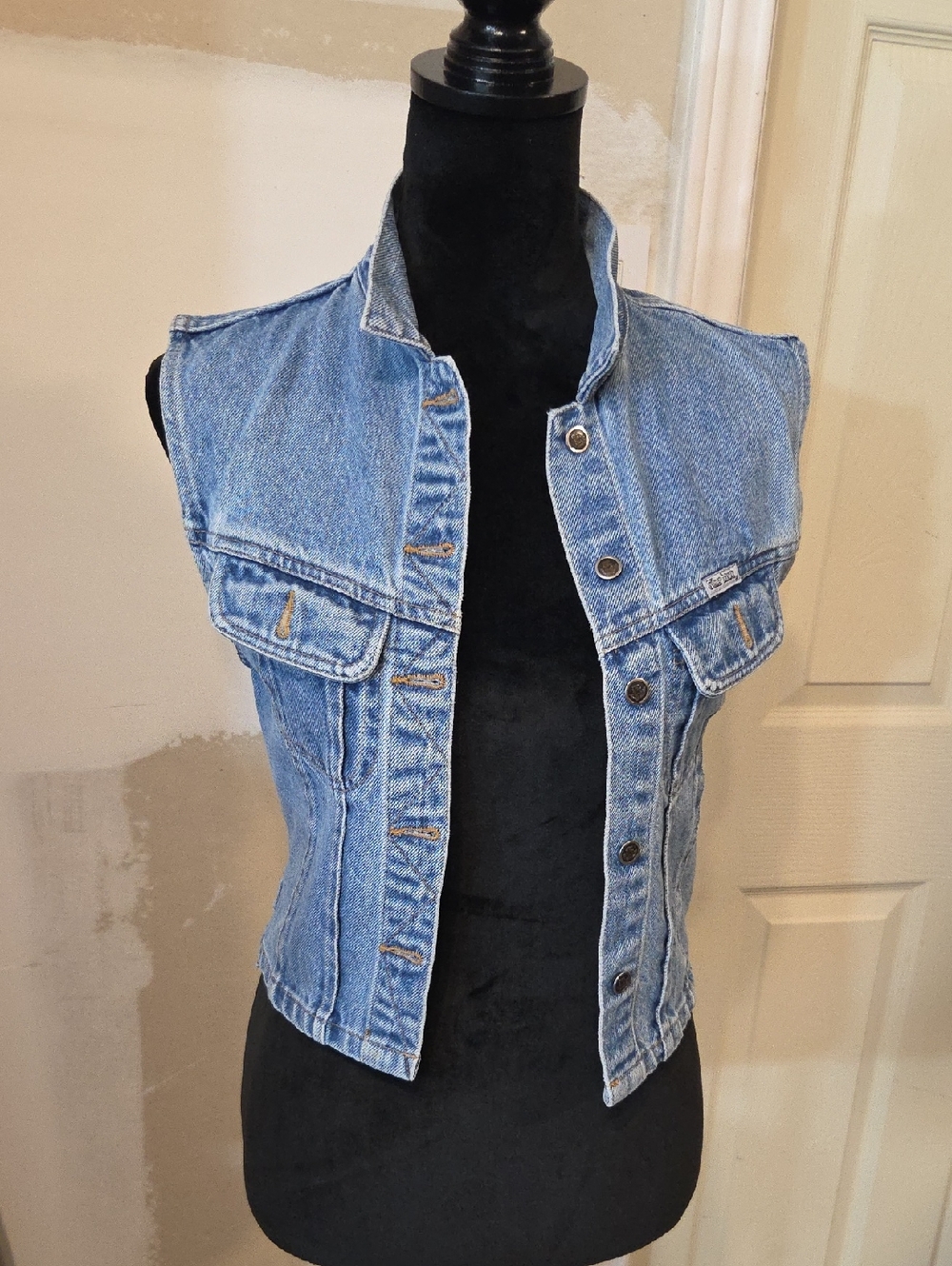 SilverHawk Light Blue Denim Sleeveless Button-Up Vest Cottagecore Biker Layer